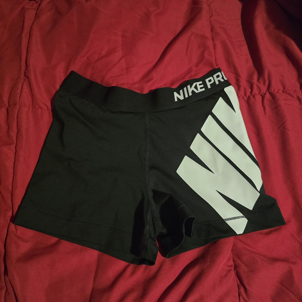 Nike Pro Women's Black and White Spandex Shorts